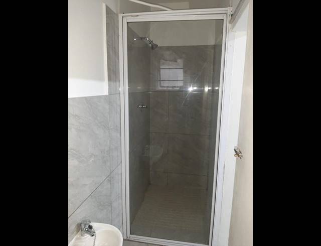 1 BEDROOM PROPERTY TO RENT IN GOODWOOD CENTRAL